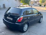 Kia Rio-12