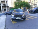 Kia Carnival-1