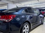 Chevrolet Cruze-12