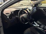 Hyundai Elantra-6