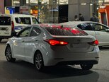 Hyundai Elantra-4