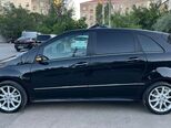 Mercedes B 180-21