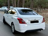 Nissan Sunny-11