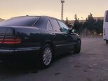 Mercedes E 270-5