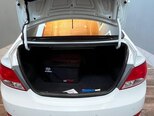 Hyundai Accent-14