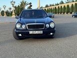 Mercedes E 200-1