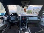 Mercedes E 200-10
