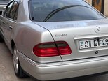Mercedes E 240-2