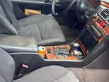 Mercedes E 240-5