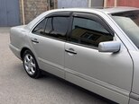 Mercedes E 240-14