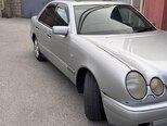Mercedes E 240-13
