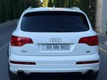 Audi Q7-7