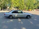 Mercedes E 240-4