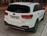 Kia Sorento-16