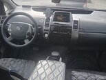 Toyota Prius-4