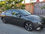 Hyundai Elantra-4