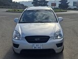 Kia Carens-1