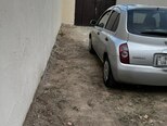 Nissan March-10