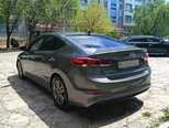 Hyundai Elantra-6