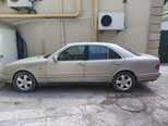 Mercedes E 240-2