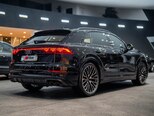 Audi SQ8-6