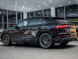Audi SQ8-9