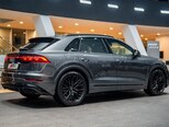 Audi SQ8-6