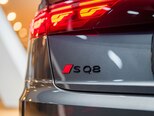 Audi SQ8-8