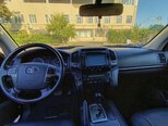 Toyota Land Cruiser-11