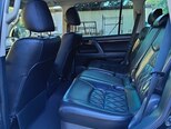 Toyota Land Cruiser-4
