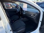 Hyundai Accent-8