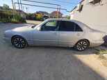 Mercedes E 220-4