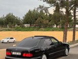 Mercedes E 240-5