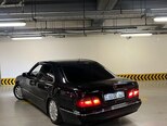 Mercedes E 240-7