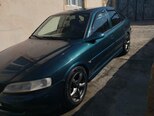 Opel Vectra-10