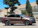 Volkswagen Polo-5