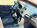 Volkswagen Polo-12