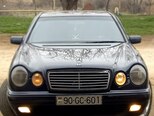 Mercedes E 240-2