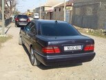 Mercedes E 240-7