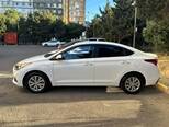 Hyundai Accent-5