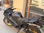Yamaha R15 V4-4