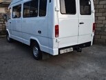 Mercedes 208 D-6