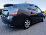 Toyota Prius-5