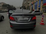 Hyundai Accent-2