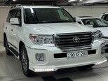 Toyota Land Cruiser-3