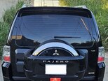 Mitsubishi Pajero-6