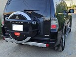 Mitsubishi Pajero-7