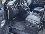 Mitsubishi Pajero-9