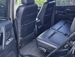 Mitsubishi Pajero-10