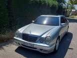Mercedes E 270-1